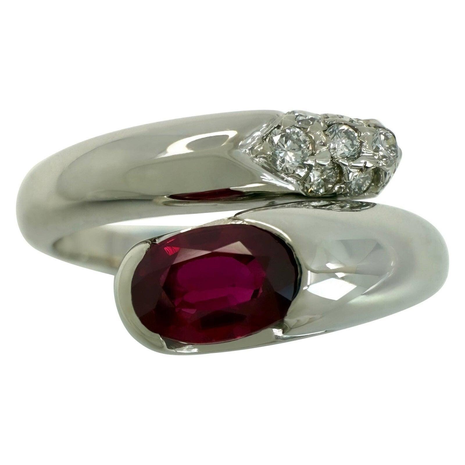 BVLGARI ツイストリング 赤いストーン付き RARE Vintage Bvlgari Astrea Vivid Red Ruby & Diamond 18k White