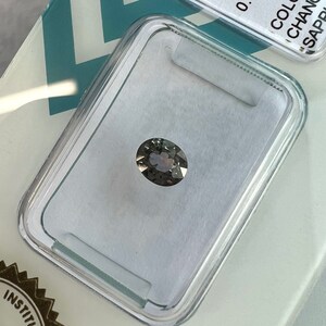 NATURAL Colour Change Sapphire Pink Purple 0.63ct IGI CERTIFIED Oval Cut Gem