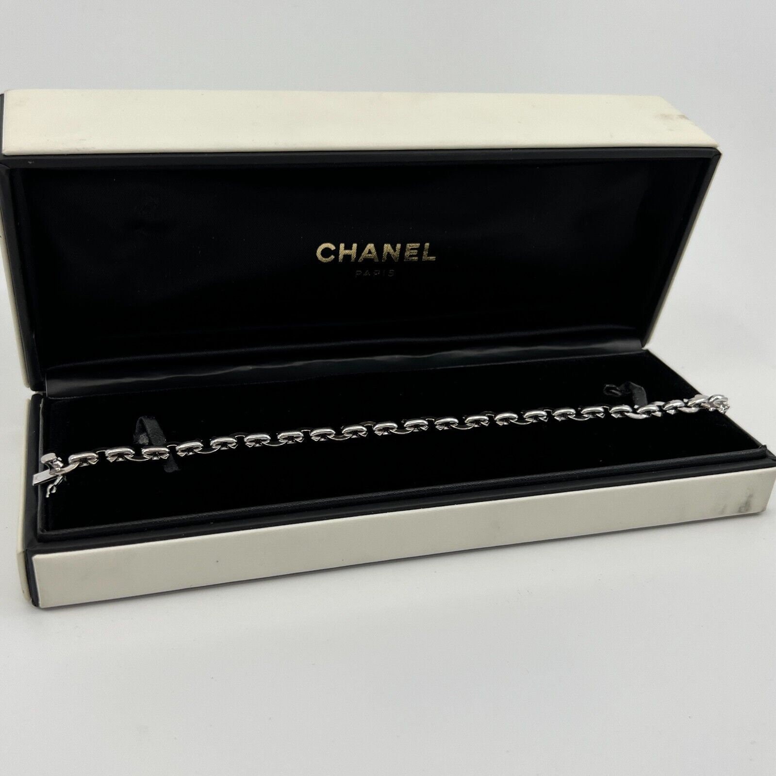 激安 Rare Gold White 18k Charm Link C CHANEL Edition Limited アクセサリー