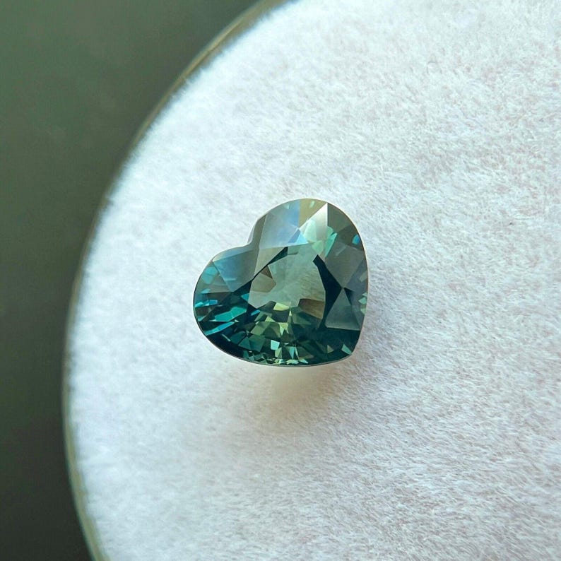 NATURAL 1.05ct UNTREATED Green Blue Sapphire GIA certified unheated heart cut if