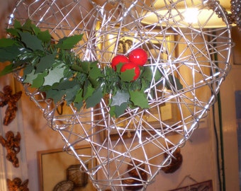 Danish Wirework Christmas Heart Decoration.Great for threading Ivy through for a rustic decoration