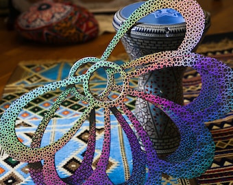 fanáticos del holograma del arco iris. Espectáculo de fuego