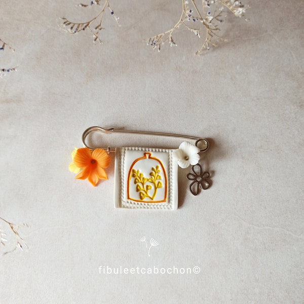 Broche céramique, épingle porcelaine, broche blanche et orange, broche fleurs, épingle à gilet, broche bohème
