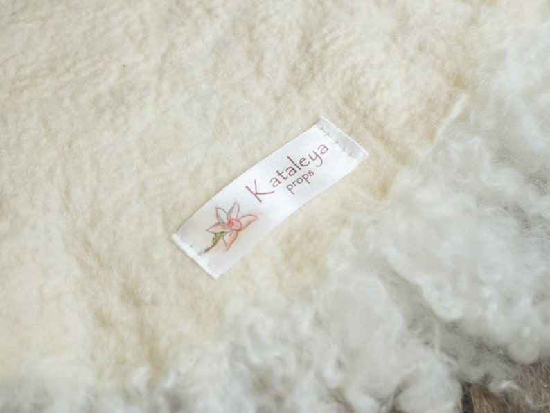 Blue curly felt layer Layering blanket Curly wool Fur Etsy