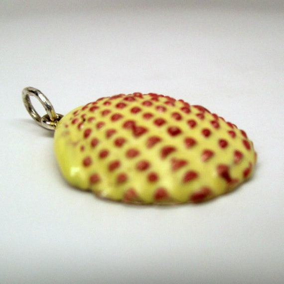 SHELL PENDANT, Scalloped Shell, Enamel Shell, Ste… - image 1