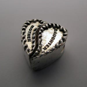 MUTTER-TOCHTER-Charm, Bettelarmband, Mutter-Tochter-Geschenk, Mamageschenk, Sterlingsilber, Muttercharme, Tochtercharme, Herzen, Geschenk für sie