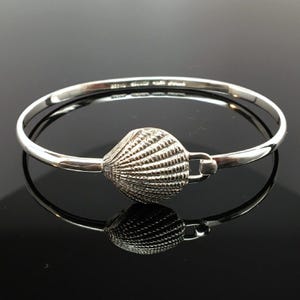 Sterling Silver Scallop Shell Bangle Charm Bracelet Beach Vacation Jewelry New