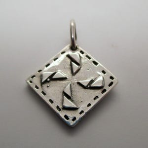 SEE SAW, Quilt Pattern, Sterling Silver, Charm, Quilt Charm, Quilt Pendant, Quilt Block, Quilt Square, Gift for Quilter, Quilt Gift, Quilts
