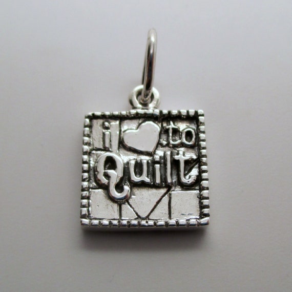 I LOVE to QUILT,  Quilting Gift, Quilt Gift, Quil… - image 1