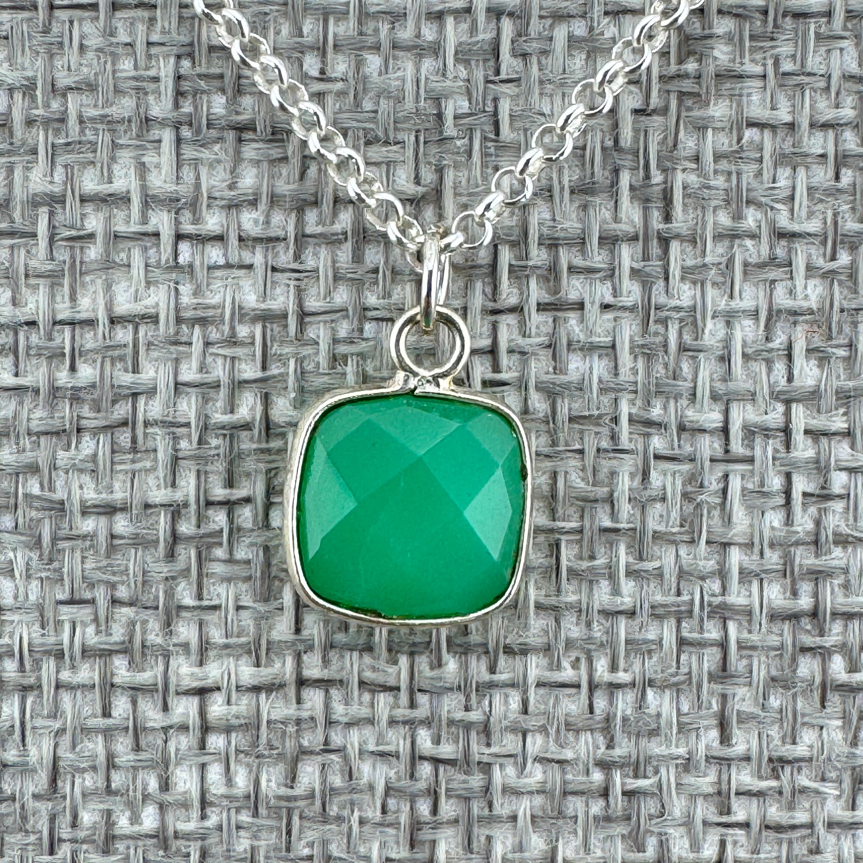Collier bijoux fait main en pierre précieuse émeraude argent sterling