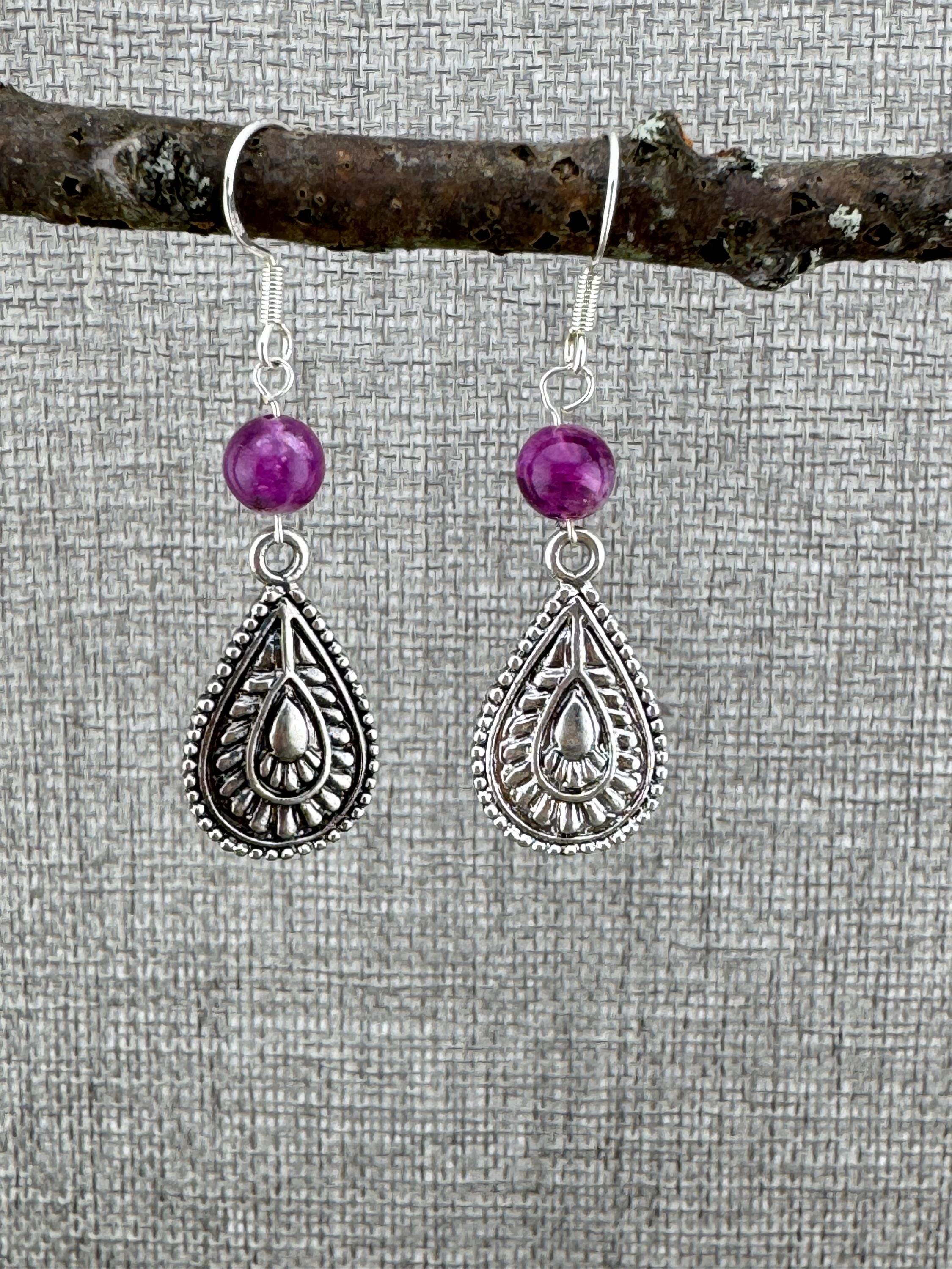 Orecchini di perle viola iridescenti Boho: orecchini Orecchini di perle viola iridescenti Boho: orecchini
