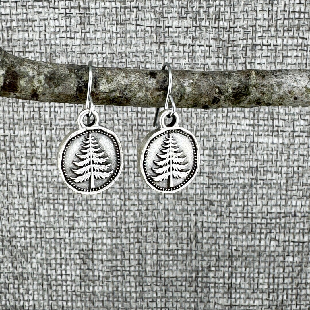 Dainty Tree Dangle: Lightweight Nature Jewelry 1