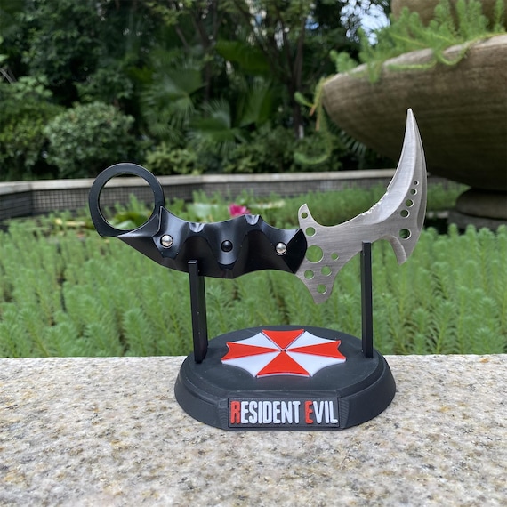 Chris Redfield Karambit Replica: RE8 Village Metal Knife With