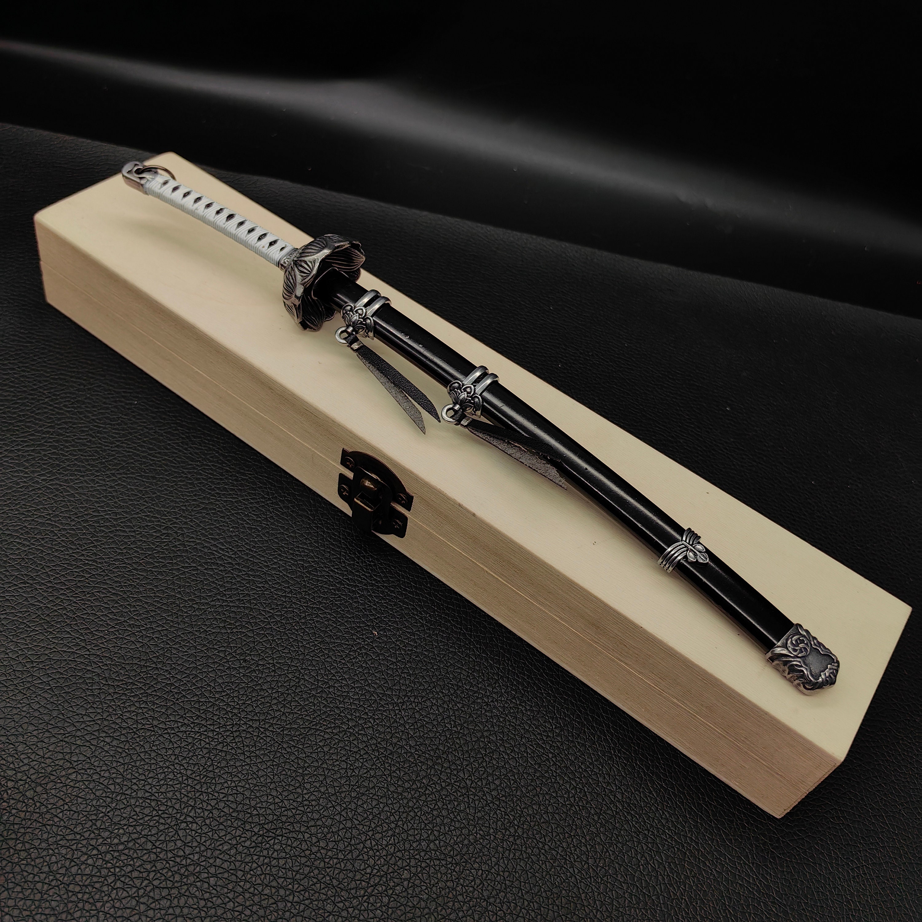 Sekiro Shadow Die Twice Isshin Genichiro Ashina Black Mortal Blade