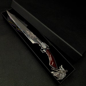 FF8 Squall Leonhart Gunblade Final Fantasy Series Revolver Shape Sword Miniature Game Room Decoration With Wolf Head Pendant