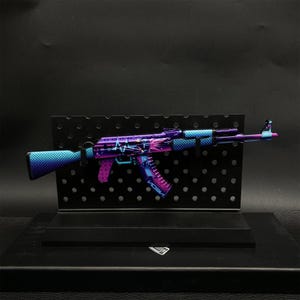 CSGO Game AK47 Neon Rider AK47 Case Geharde Vulcan Skin Model 1/6 Schaalmodel Mini Metal Replica Collection Art Gamer Gift 3-in-1-pack Neon & Plastic Stand