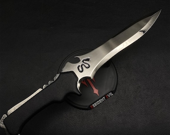 手作りのRe4クラウザーナイフレプリカ：ディスプレイスタンド付き金属
