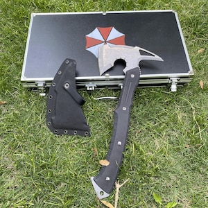 Resident Evil 9 Axe Prime 8Cr Steel Full Tang Leon Axe Handmade Leon Knife With Aluminium Alloy Case And Sheath