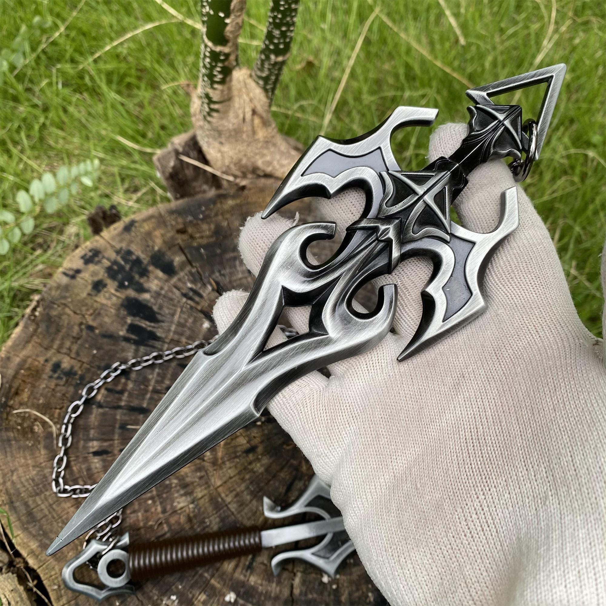 Hand-crafted Ninja Kunai Metal Replica Game Knife Gamer Fantastic