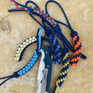 Shades of Navy Paracord Lanyard