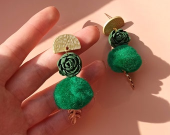 Pendientes pompones, pendientes de declaración ligeros, regalo de Navidad, tachuelas con flecos, pendientes atrevidos, colgantes, pendientes coloridos, jewe de un solo color