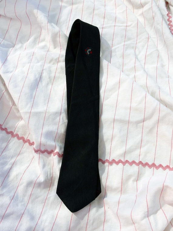 Great vintage Necktie/Bugle Boy/mens or ladies ti… - image 2