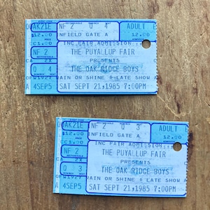 1985er Oak Ridge Boys Ticket-Stub/2er-Set Ticket-Stub/The Puyallup Fair/Sa Sept. 21, 1985/Papier-Eintrittskarte/Souvenir, Scrapbook/Musik