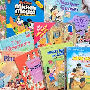 Vintage Walt Disney Book Bundel / Pinocchio / 101 Dalmatiërs / Bambi / Goofy / Mickey Mouse / Winnie de Poeh / Redders / Moeder Gans / Peter en de Wolf
