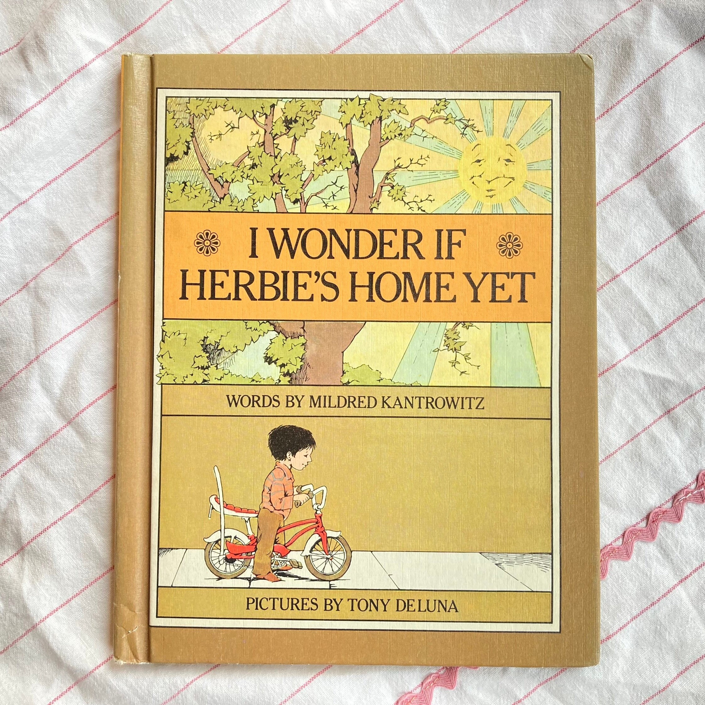 I Wonder if Herbie's Home Yet/Mildred Kantrowitz/Tony DeLuna/Parents' Magazine Press/Children's hardcover storybook/Lester, Herbie, Smokey