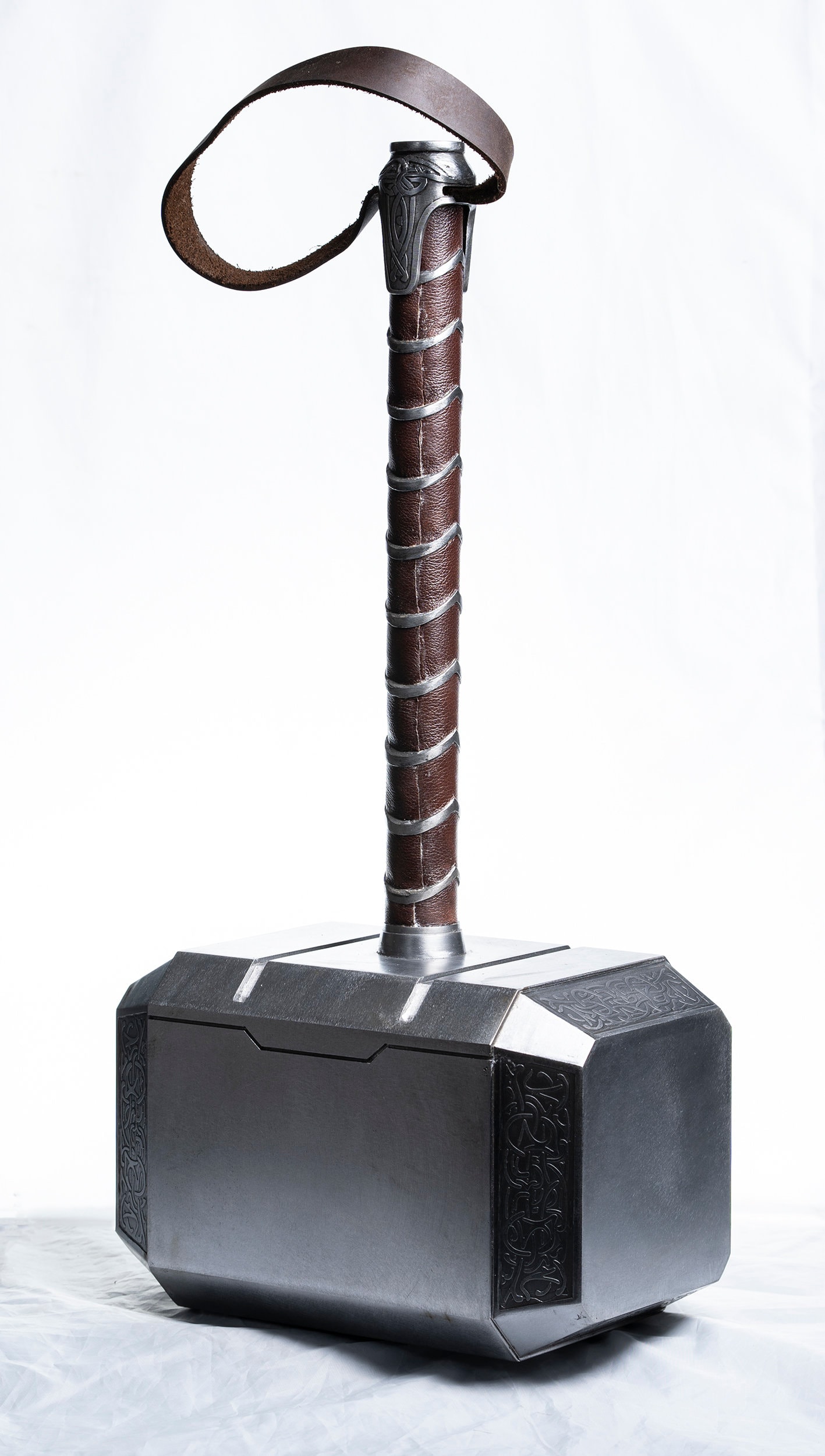 Thor's Hammer Mjolnir Replica From Thor the Dark World/avengers 2. Handmade, Fullscale, All
