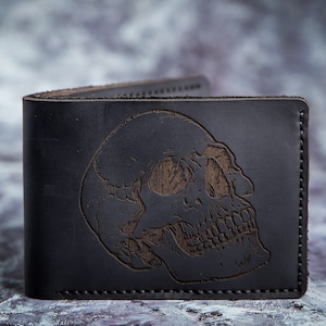 Monedero cráneo cuero monedero hombres monedero cráneo cartera cartera grabado personalizado personalizado Monedero monedero aniversario marido regalo motocicleta