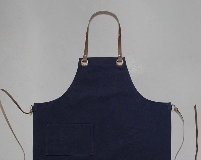 Fabric "waiter" apron with leather straps