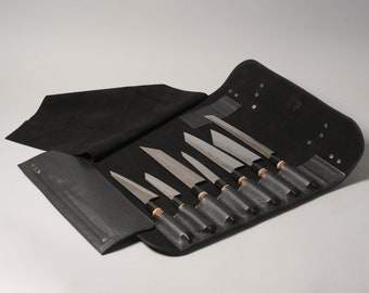 Knife roll in leather with handle and shoulder strap