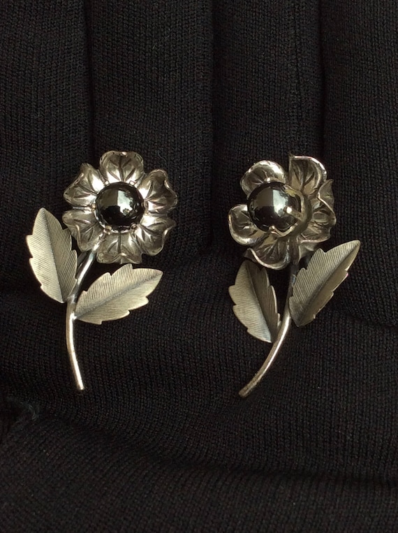 Sterling Marked Screw Back Flower Earrings