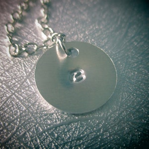 Hand gestempelt Disc Halskette gestempelt erste personalisierte Schmuck