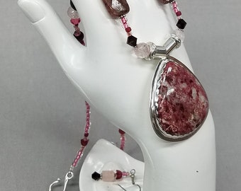Thulite sterling silver beaded necklace 524