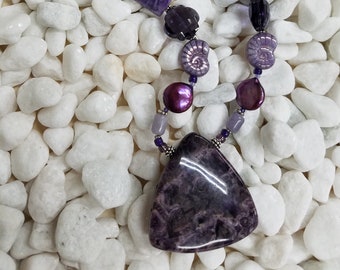 Amethyst bead necklace 430