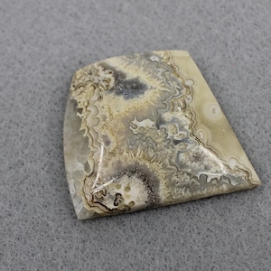 Yellow Mexican Lace Agate designer cabochon 80 image 1