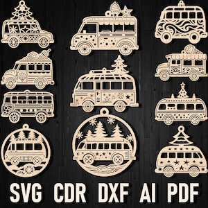 Puede incluir: Una colección de cortes de madera listos para láser con varios diseños de autobuses y furgonetas, algunos adornados con elementos festivos como árboles de Navidad y conos de helado. Incluye el texto "SVG CDR DXF AI PDF".