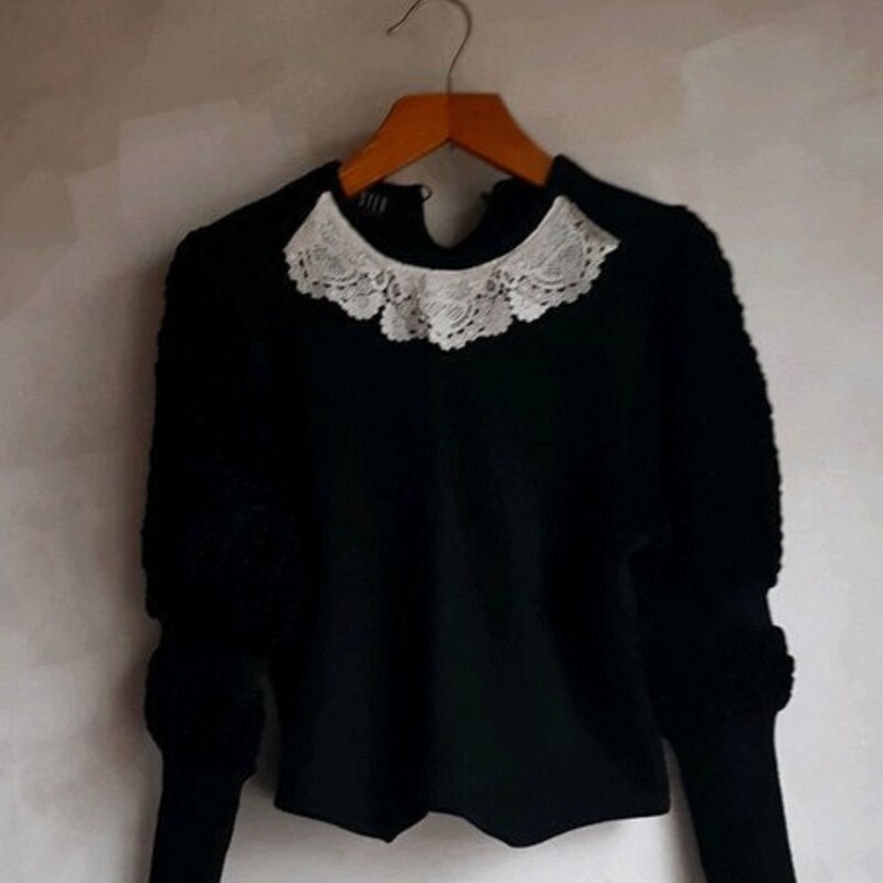 Puffy Sleeved Pullover
