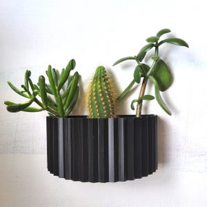 Ribbed Wall Planter: Mid-Century Modern Plant Pot, 3D Printed