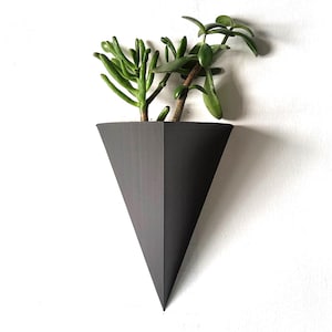 Triangukar Wall Planter, Wall Mounted Plant Pot Holder