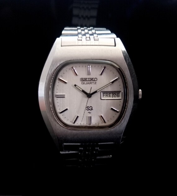 Vintage Seiko QS Japan Men's Wrist Watch Seiko Men
