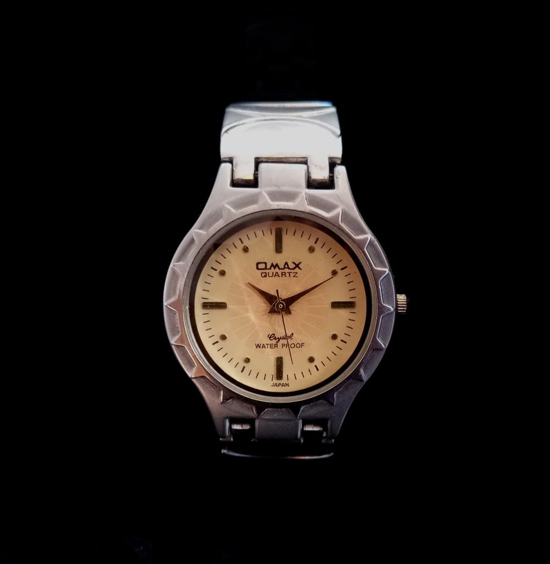 OMAX CRYSTAL QUARTZ Women's Wrist Watch Vintage Omax Etsy