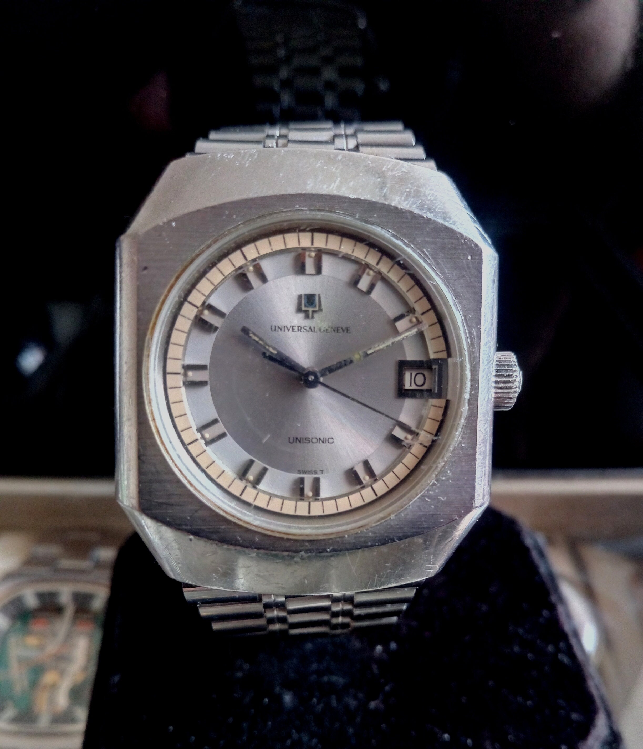 universal geneve unisonic