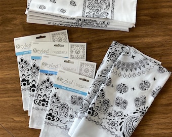 Lot de bandana/mouchoir blanc et noir de 22 po.