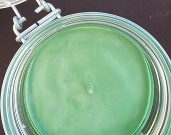 Home made container candle -- Honeydew Melon