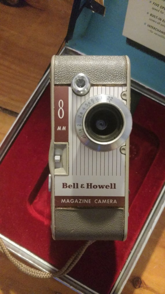 8ミリ MAGAZINE CAMERA 172 Bell & Howell Bell and Howell 172 8mm Magazine Movie Camera - Etsy