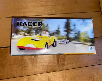 1Pc Vintage Retro Car Collection Tin toys Classic Clockwork Wind Up racing car Tin Toys
