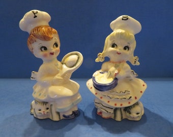 Norcrest Susie and Paulie Salt and Pepper Shaker Set of Two - Both Wearing Their Chef Hats with Kittens at Their Feet - Wonderful Vintage!